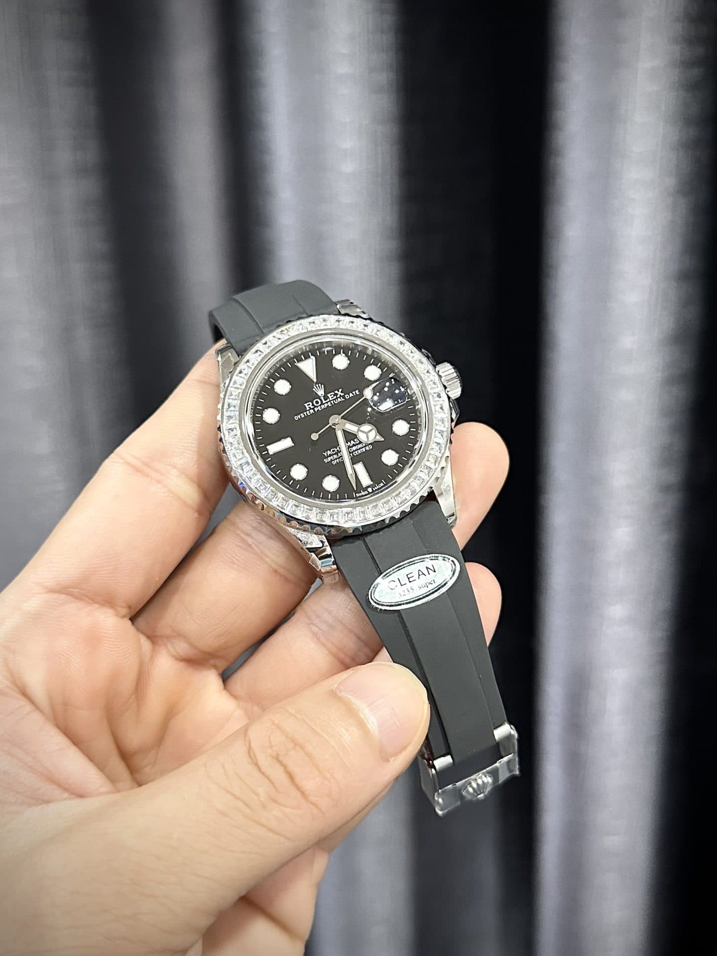 Dong-Ho-Rolex-Yacht-Master-Dinh-Kim-Cuong-Moissanite-Clean-Factory-40mm-7-1