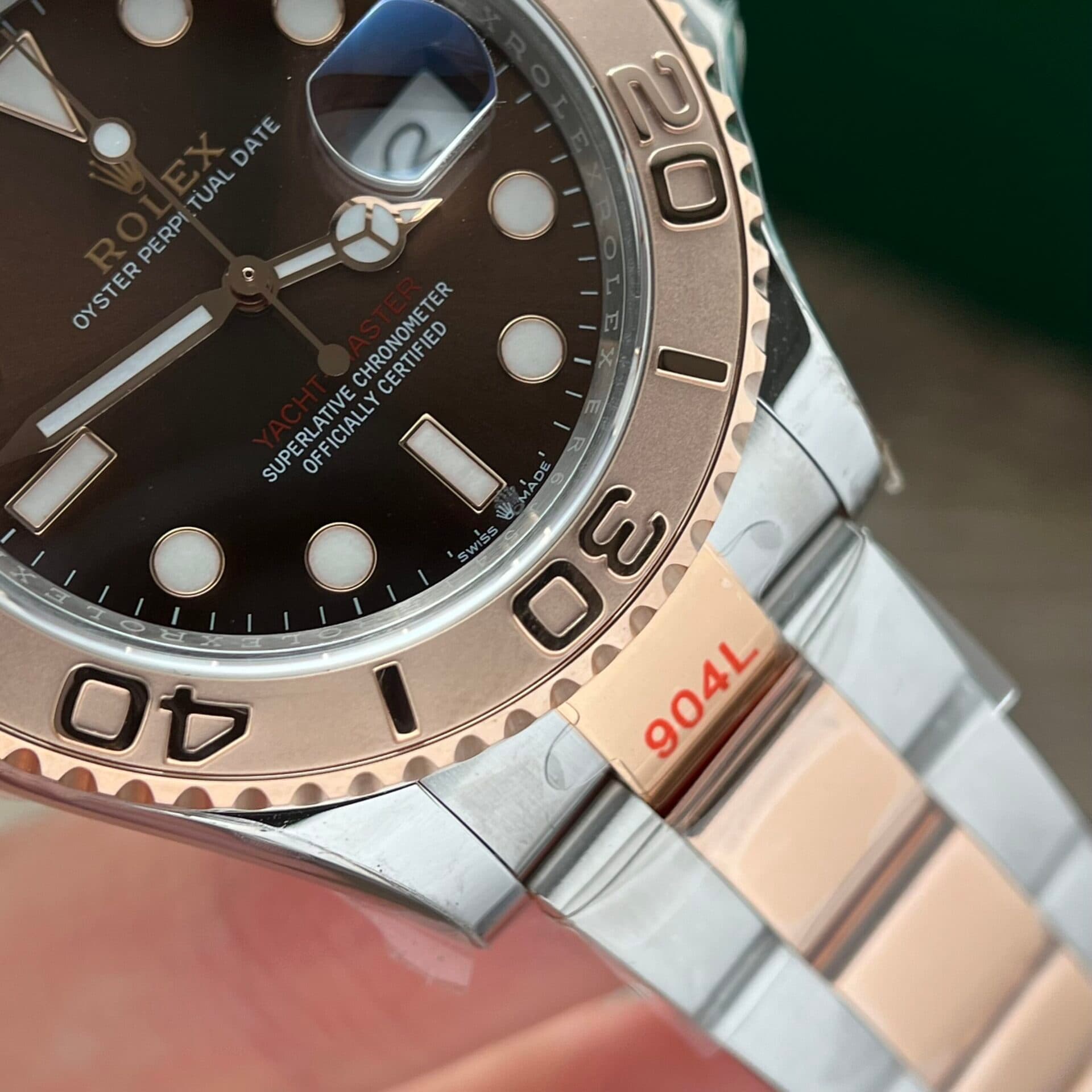 Dong-Ho-Rolex-Yacht-Master-Mat-Chocolate-Fake-Cao-Cap-EW-40mm-3-scaled-1