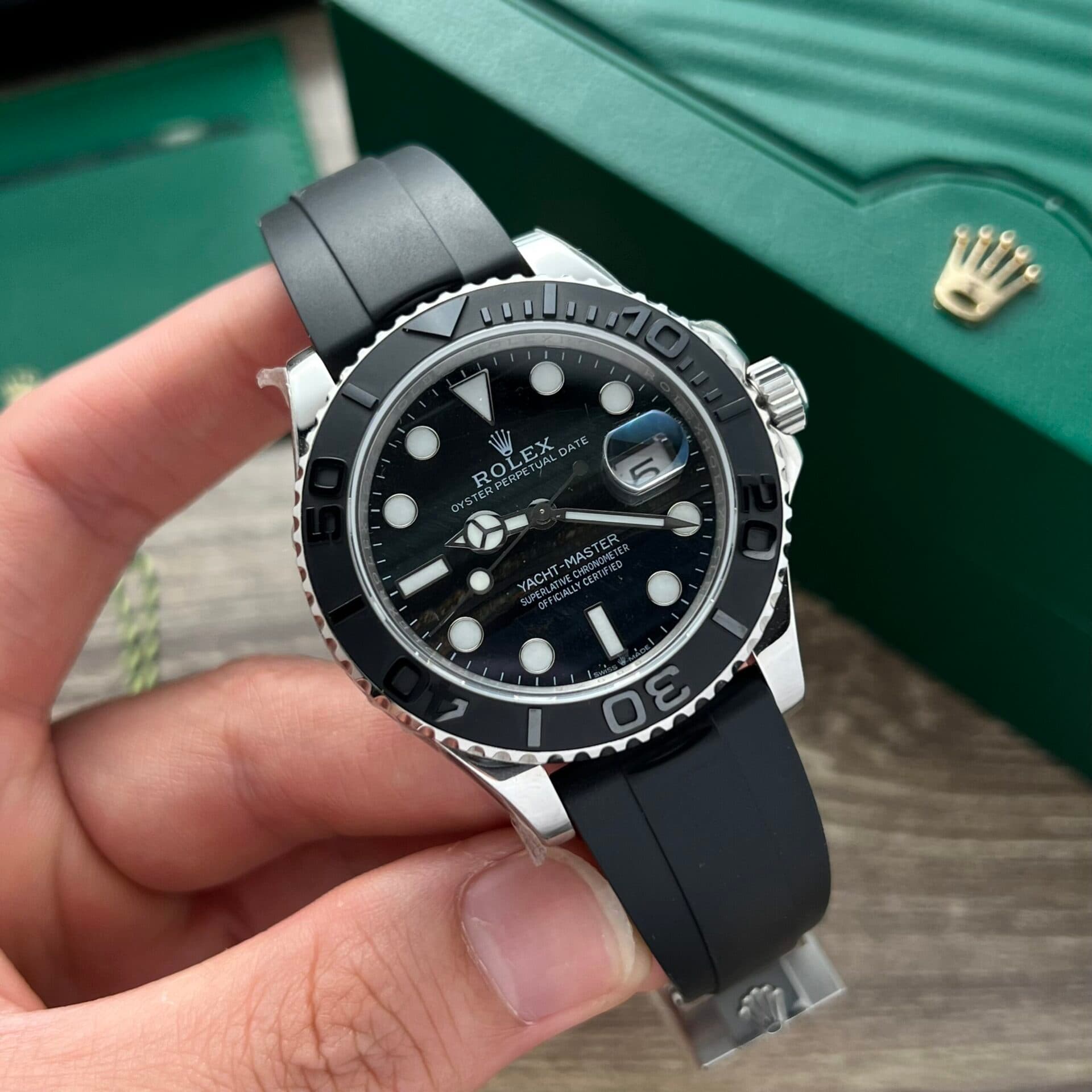 Dong-Ho-Rolex-Yacht-Master-Super-Fake-11-Do-Mat-Van-Chai-Xuoc-40mm-5-scaled-1