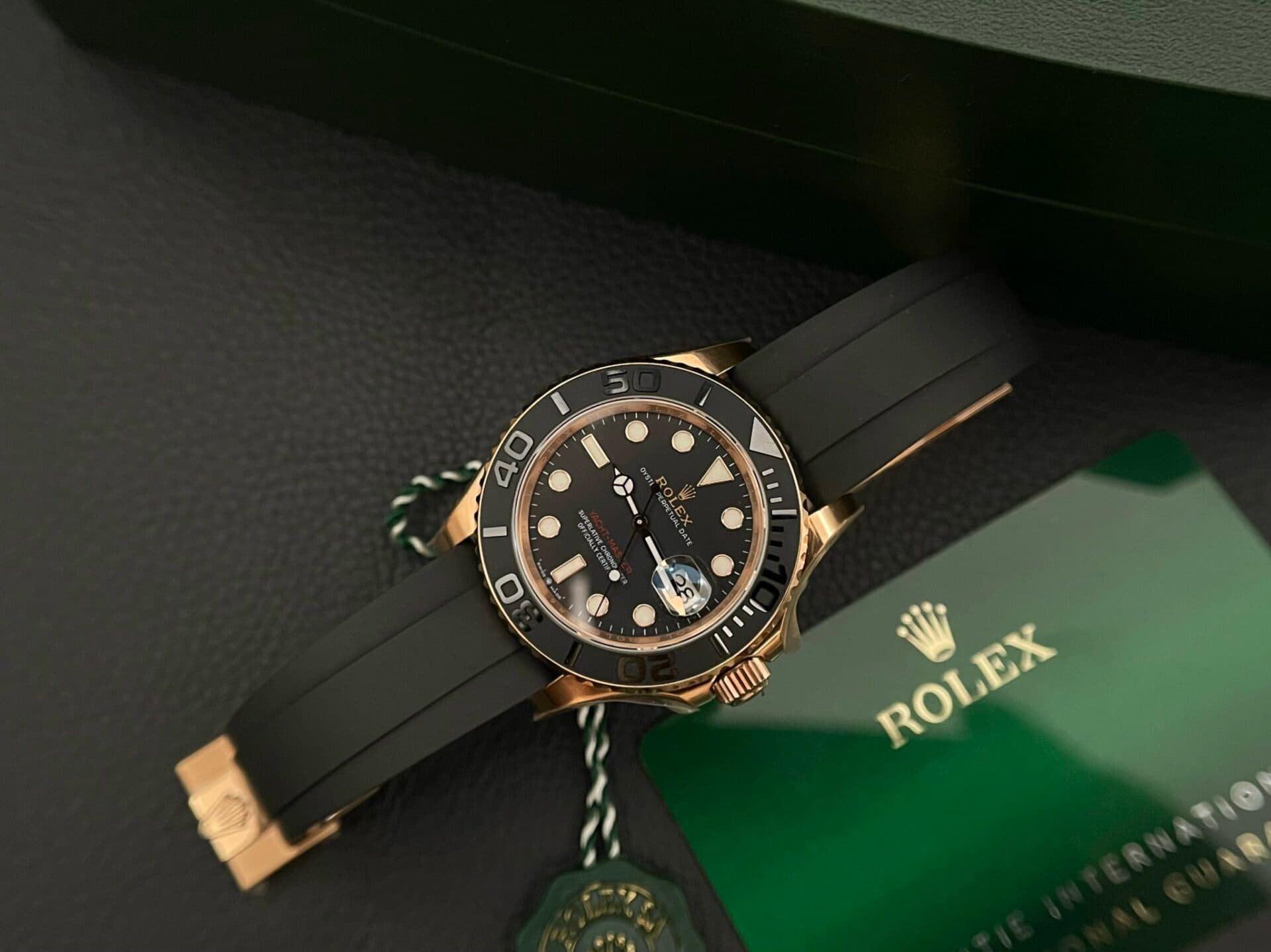 Dong-Ho-Rolex-Yacht-Master-Super-Fake-11-Gia-Re-EW-Factory-40mm-4-1