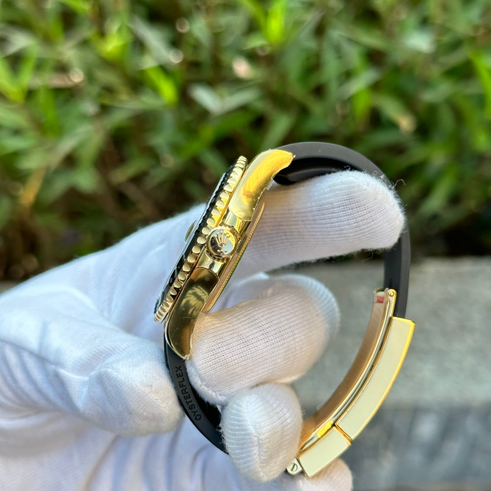 Dong-Ho-Rolex-Yacht-Master-Yellow-Gold-226658-Replica-11-Clean-42mm-3-1