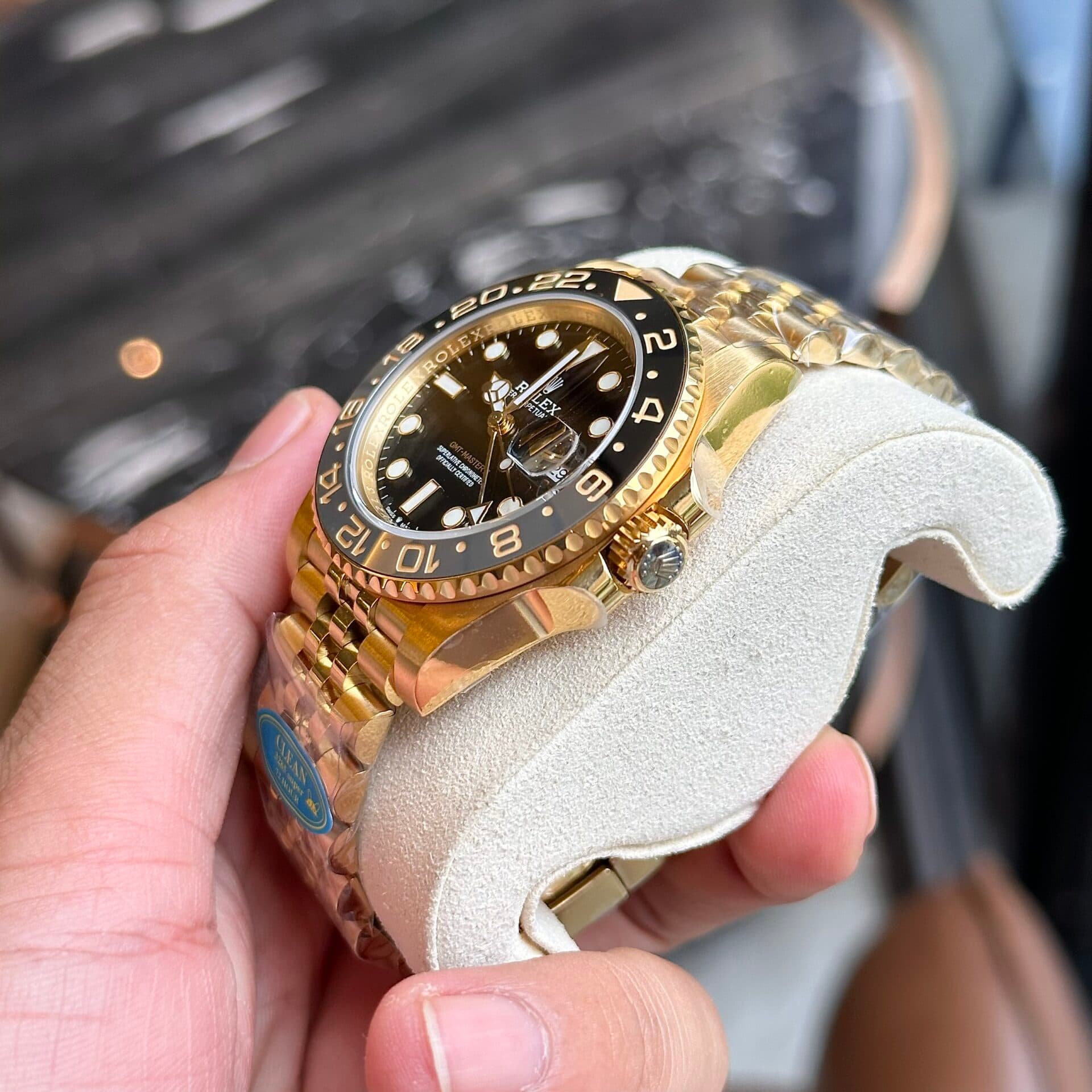 Rolex-GMT-Master-II-126718GRNR-Replica-11-Nha-May-Clean-40mm-4-1