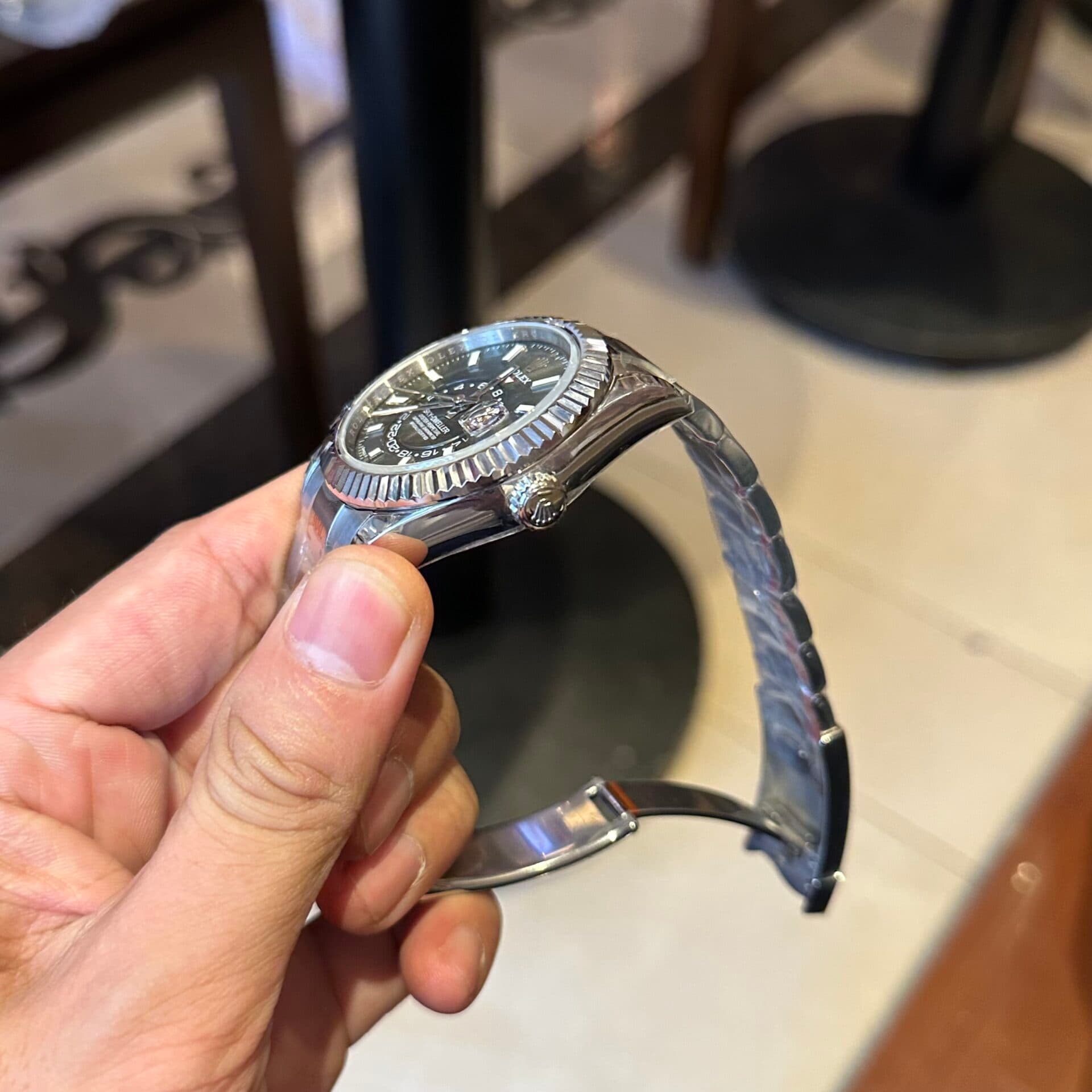 Rolex-Sky-Dweller-336934-Replica-Mat-Xanh-La-Cay-Noob-Factory-42mm-8-1