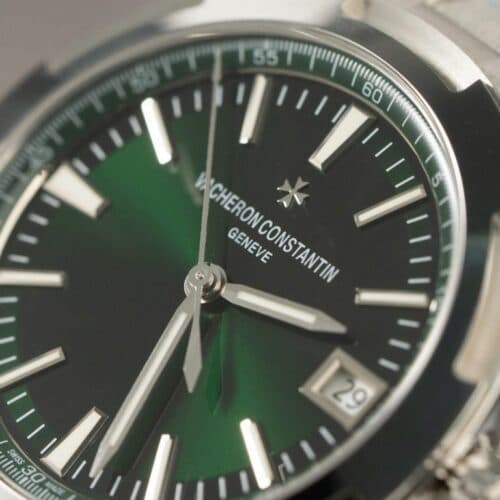 Dong-Ho-Vacheron-Constantin-Overseas-4500V-Replica-1-1-Mat-Xanh-La-Cay-Nha-May-PPF-41mm-2-768×768-1-500×500-1.jpg