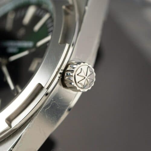 Dong-Ho-Vacheron-Constantin-Overseas-4500V-Replica-1-1-Mat-Xanh-La-Cay-Nha-May-PPF-41mm-6-768×768-1-500×500-1.jpg
