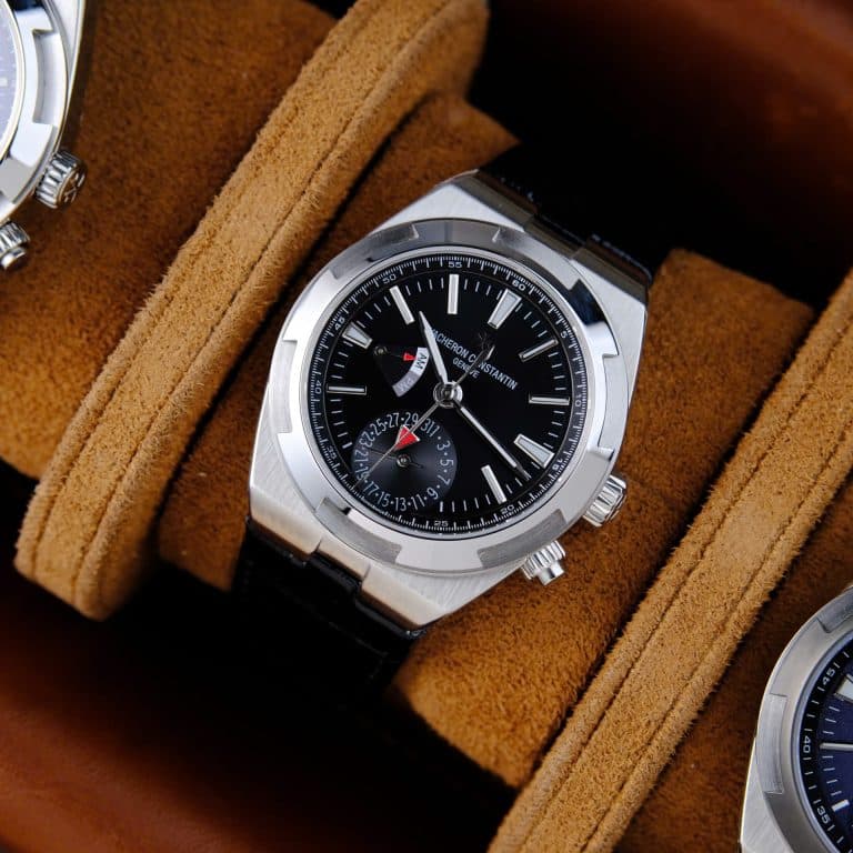 Dong-Ho-Vacheron-Constantin-Overseas-Dual-Time-7900V-Rep-11-Mau-Den-Nha-May-PZ-41mm-2-768×768-1.jpg